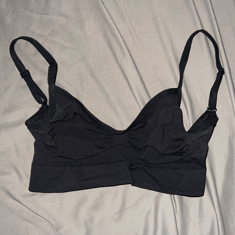 Skims low back bra
